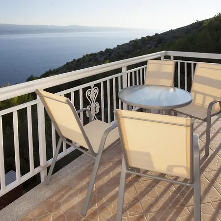 아파트 With A Swimming Pool Zavode, Omis - 11786 로크바 로고즈니차